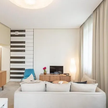 Golden - Great Location - Bright And Stylish In The Center - Plac Konstytucji Apartment Warsaw